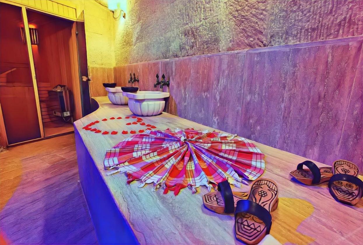 La Perla Cave Cappadocia Bed & Breakfast Urgup Exterior photo
